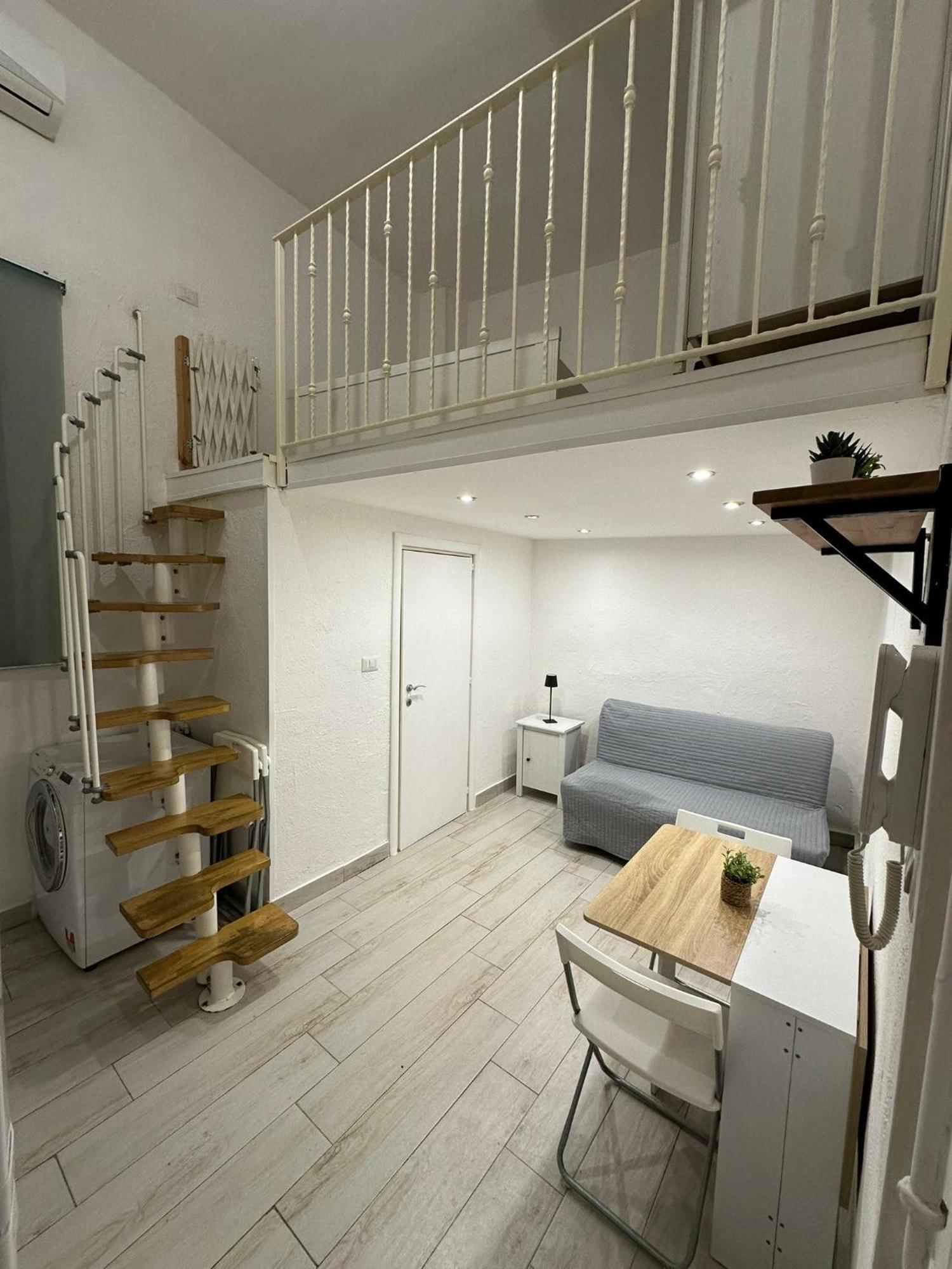 Vesuvia Guest House เนเปิลส์ ภายนอก รูปภาพ